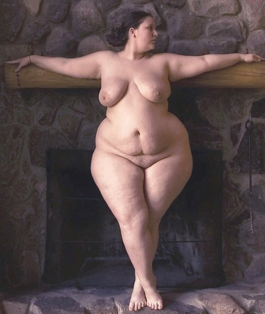 эротические голые толстые женщины фото 67