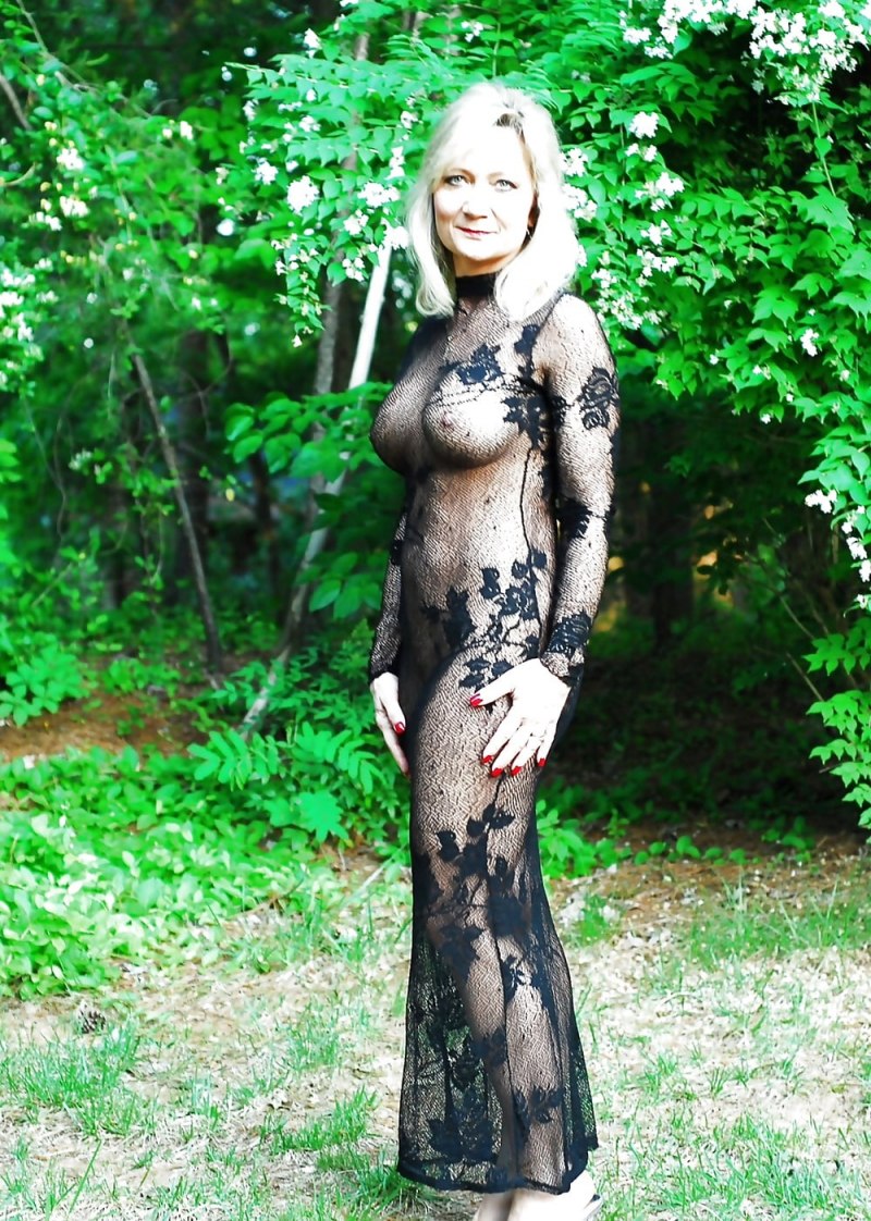 жена в прозрачном платье в гостях порно фото 21