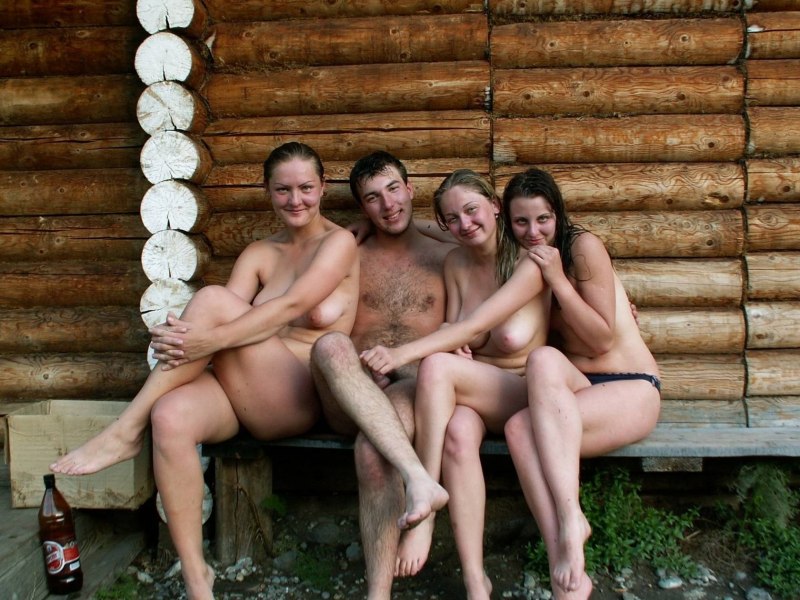Голые телки в бане частное