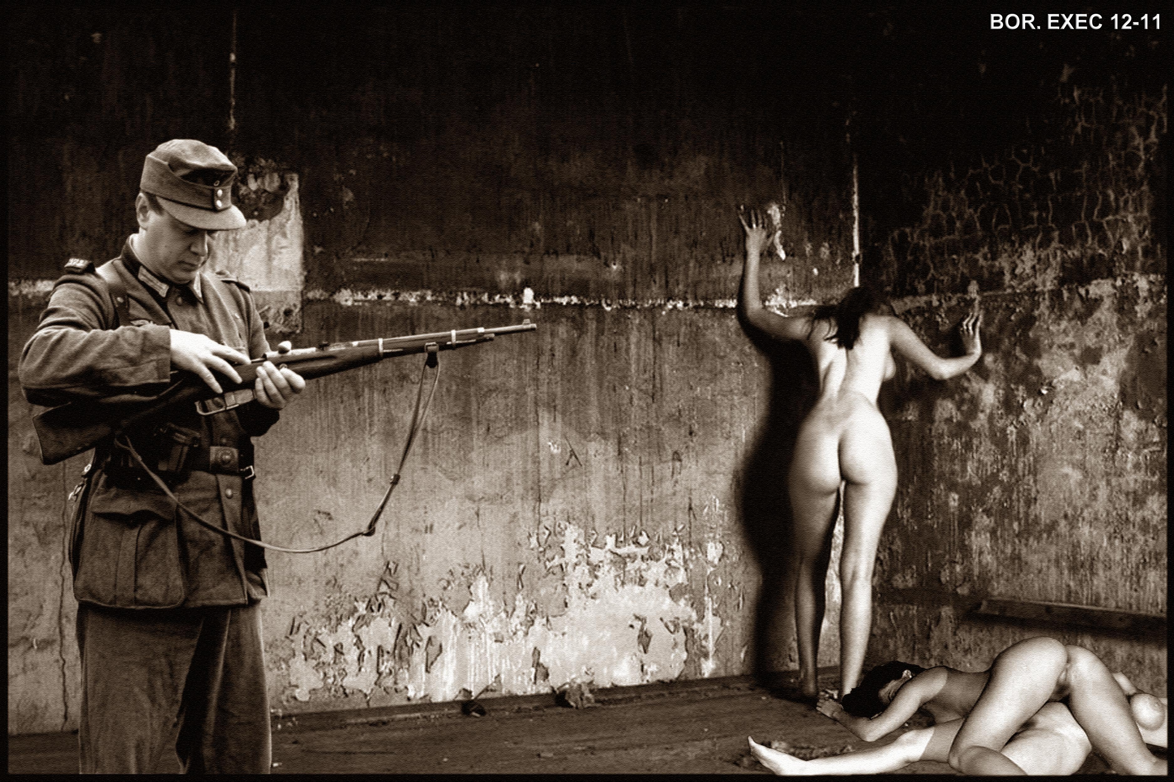 голый женщины в концлагере фото 17