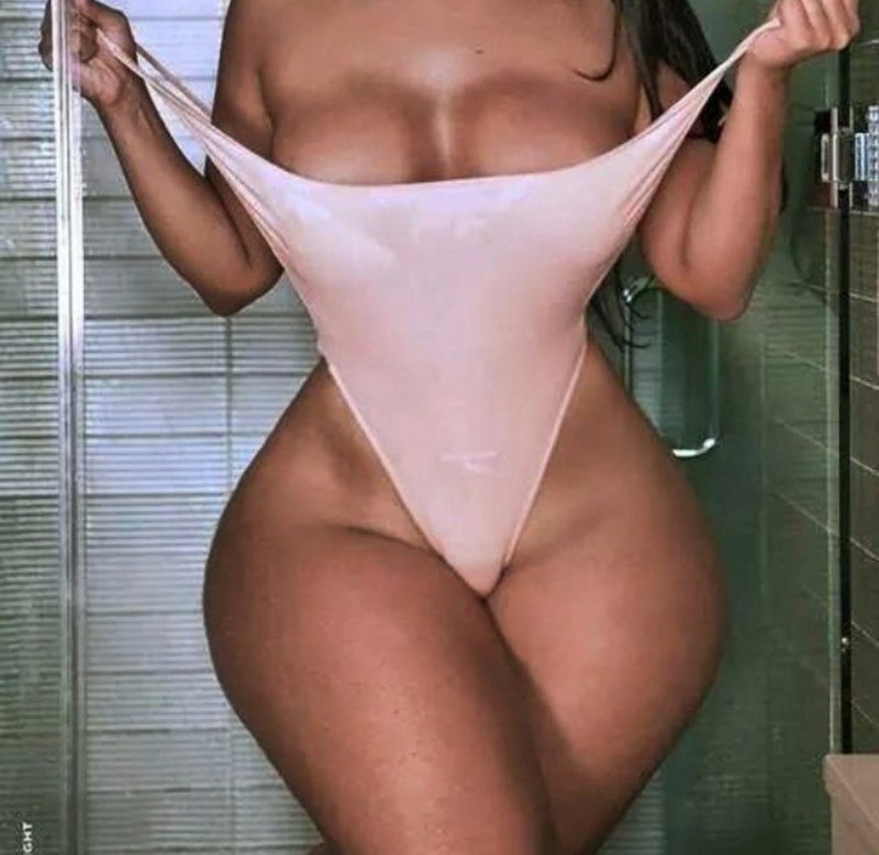 Sophie Dee с большими сиськами