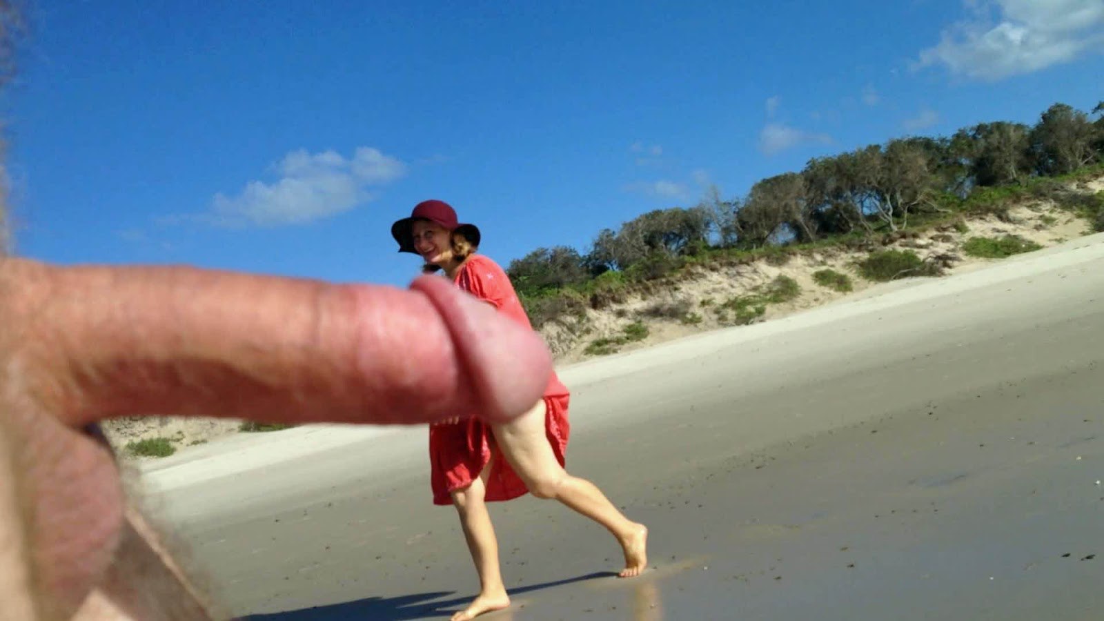 дрочат член на пляже порно видео фото 106