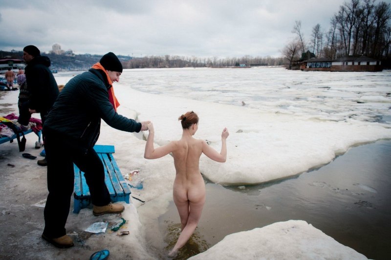 Купание девушек