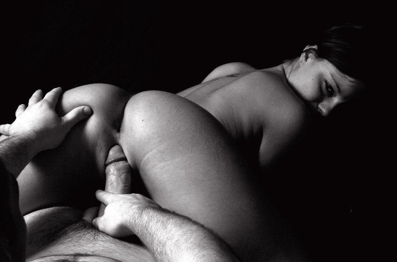 Секс порно фотки в черно белом фоне (65 фото) .